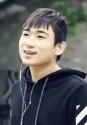 李昊城