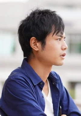 宫冈太郎