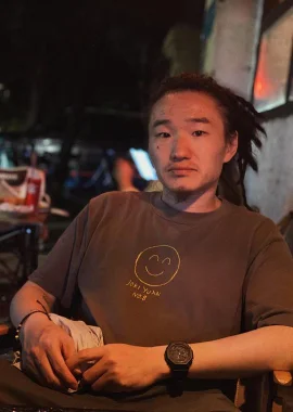 李朋
