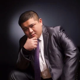 龙杨杨