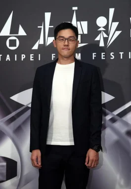王威翔